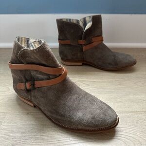 Miz Mooz Women’s Size 9 Brown Suede Ankle Booties Boots Strap Buckle